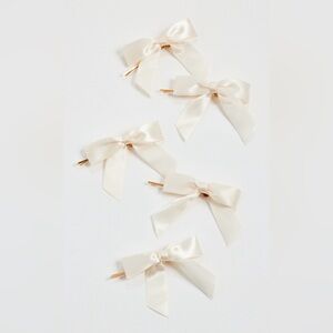 Jennifer Behr Emma Bobby Pin Set in cream